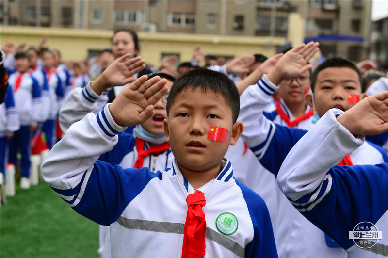 迎中秋小学舞蹈,诗朗诵舞蹈双人小学生国庆