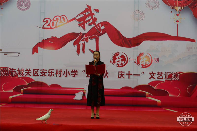 迎中秋小学舞蹈,诗朗诵舞蹈双人小学生国庆