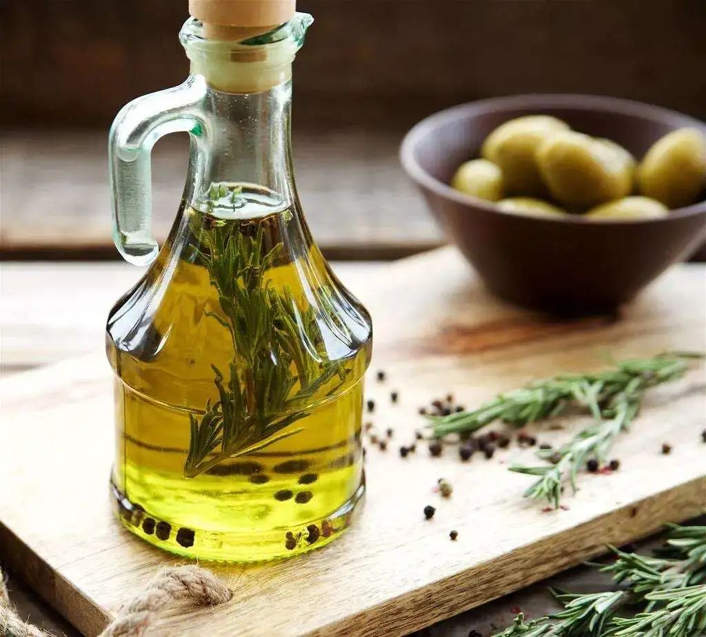 西班牙原装进口初榨橄榄油,100%特级食用大桶初榨橄榄油