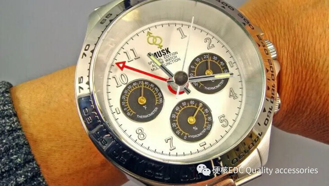 德国的梅塞施密特机械手表,大直径腕表