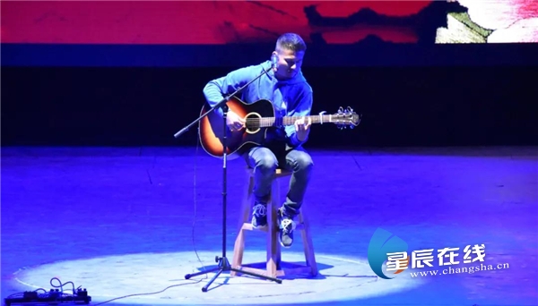 民乐与拇指琴,民乐与吉他乐队合奏