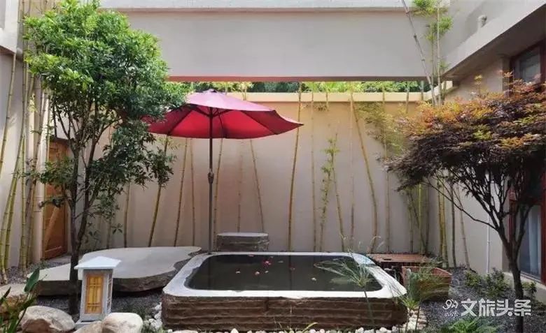 泡温泉红河州,红河州哪里有室内单独泡温泉的