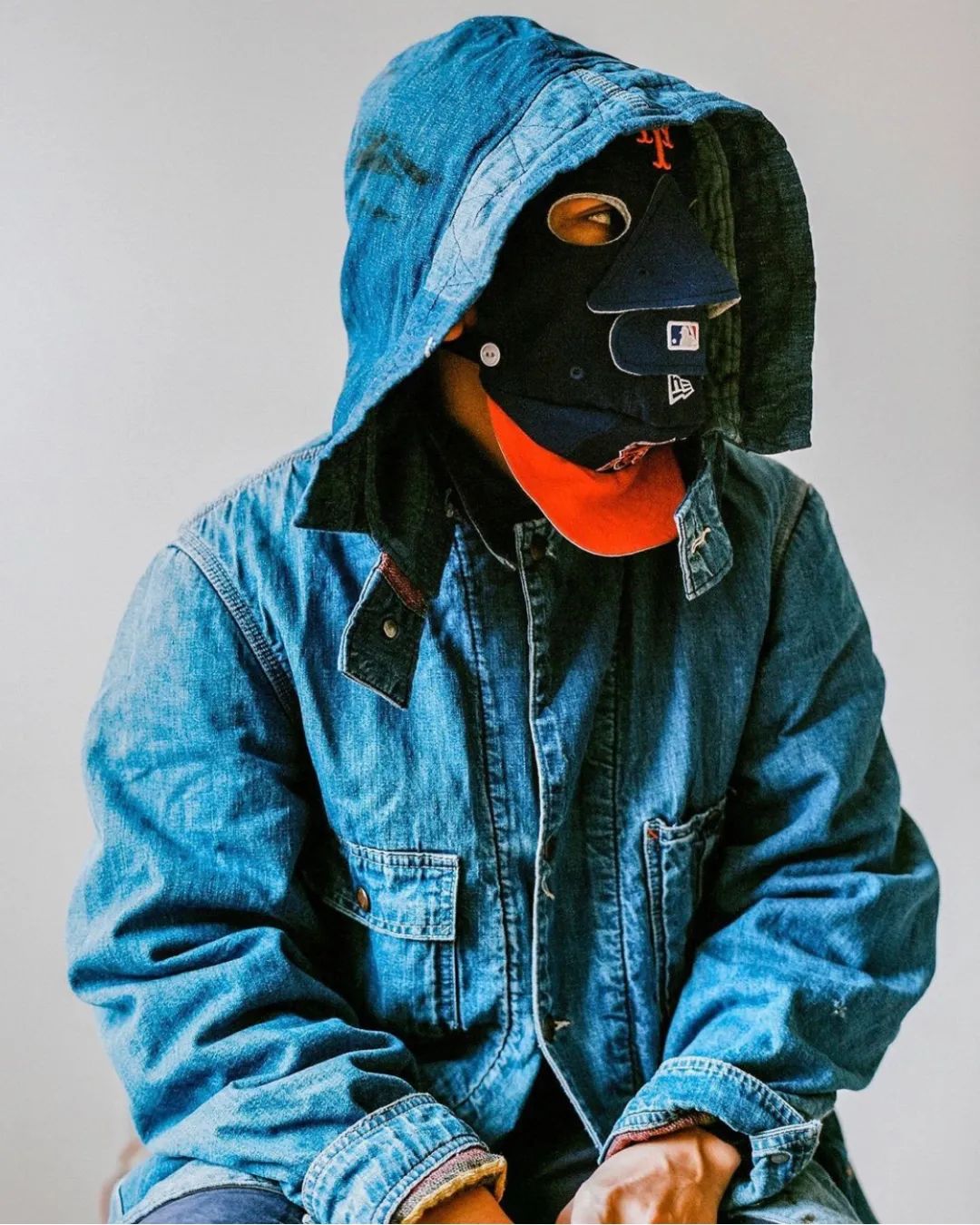 连吴赫都偏爱的「面具」,原来早就成为时装秀场的常客