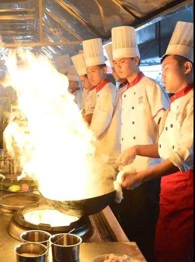 山东蓝翔校长事件,山东蓝翔技校退学退费么