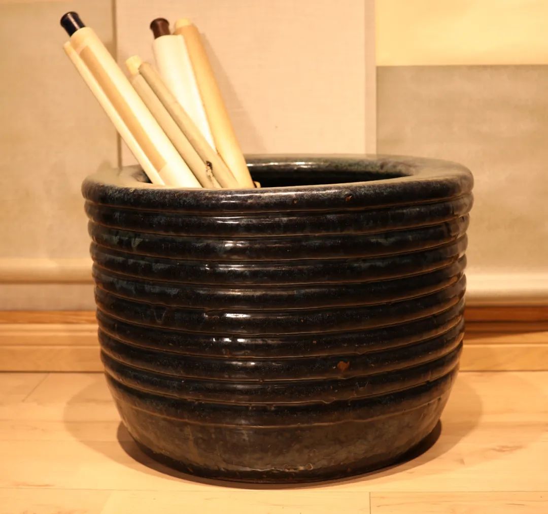 画市十月大拍：权威出版溥二爷、沈尹默、刘质平题弘一对联，六大专场数不完的好货都是漏