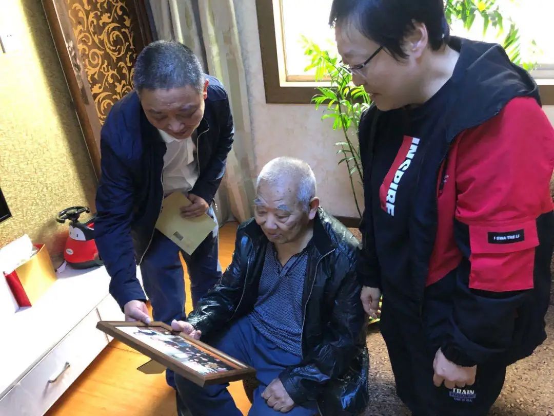 爱的陪伴不缺席图片,爱的陪伴从不缺席