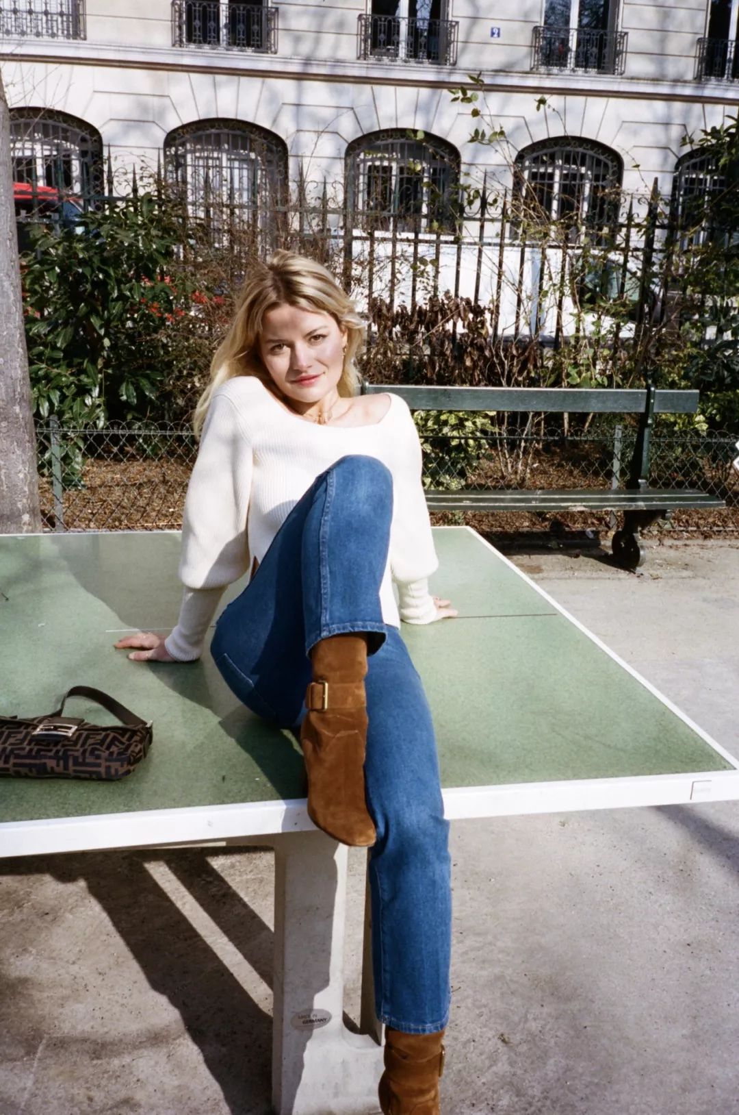 周末突袭|今年流行的V领大毛衣好香好香，看完不被种草算我输