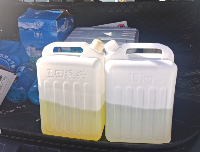 记者暗访黑加油站市场,记者暗访呼和浩特黑加油站