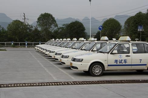 桂林驾校科目二考试全过程,广西桂林市雁山区安通驾考科目二