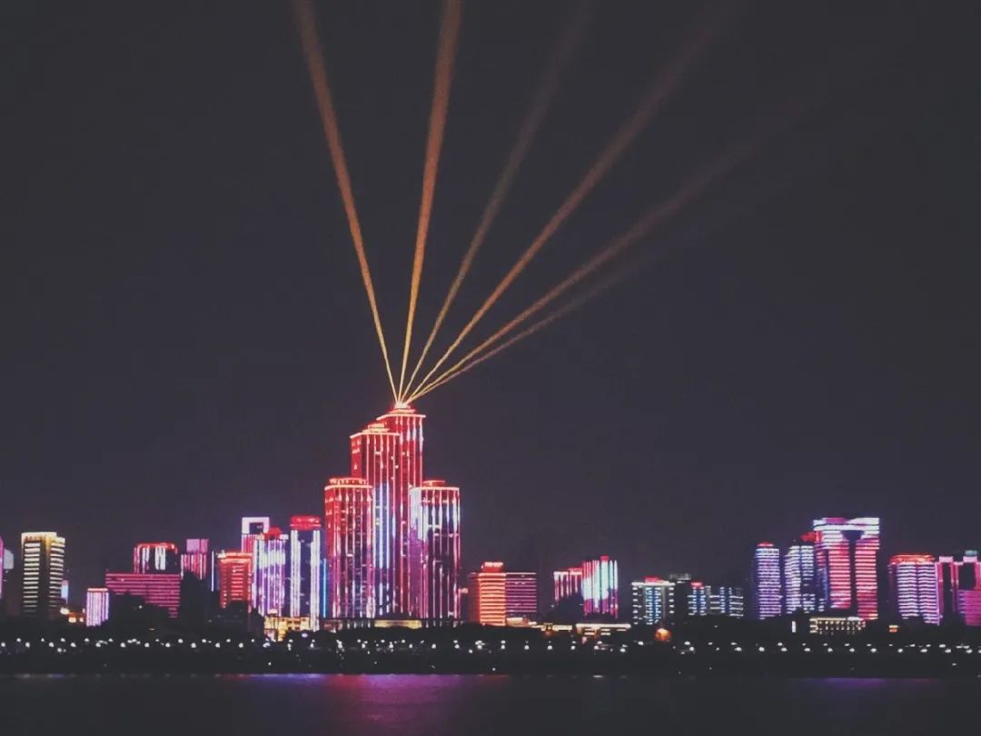 乐活地铁|为么斯我爱上了武汉地铁？