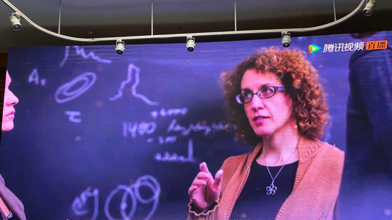 让马化腾蹲守的这场直播，7位科学家把我们带向何处