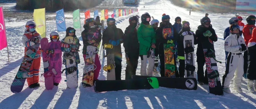 加格达奇映山红滑雪场今年开的吗,黑龙江加格达奇市映山红滑雪场