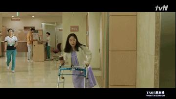 生孩子阵痛韩剧,生孩子的痛苦电视剧古代