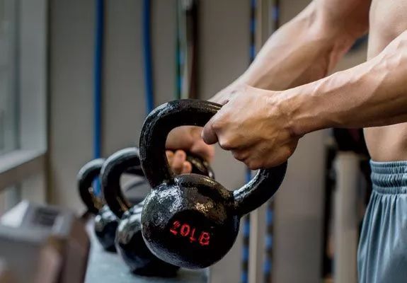 健身老茧剪了还长的原理,健身老茧破了个小口怎么处理