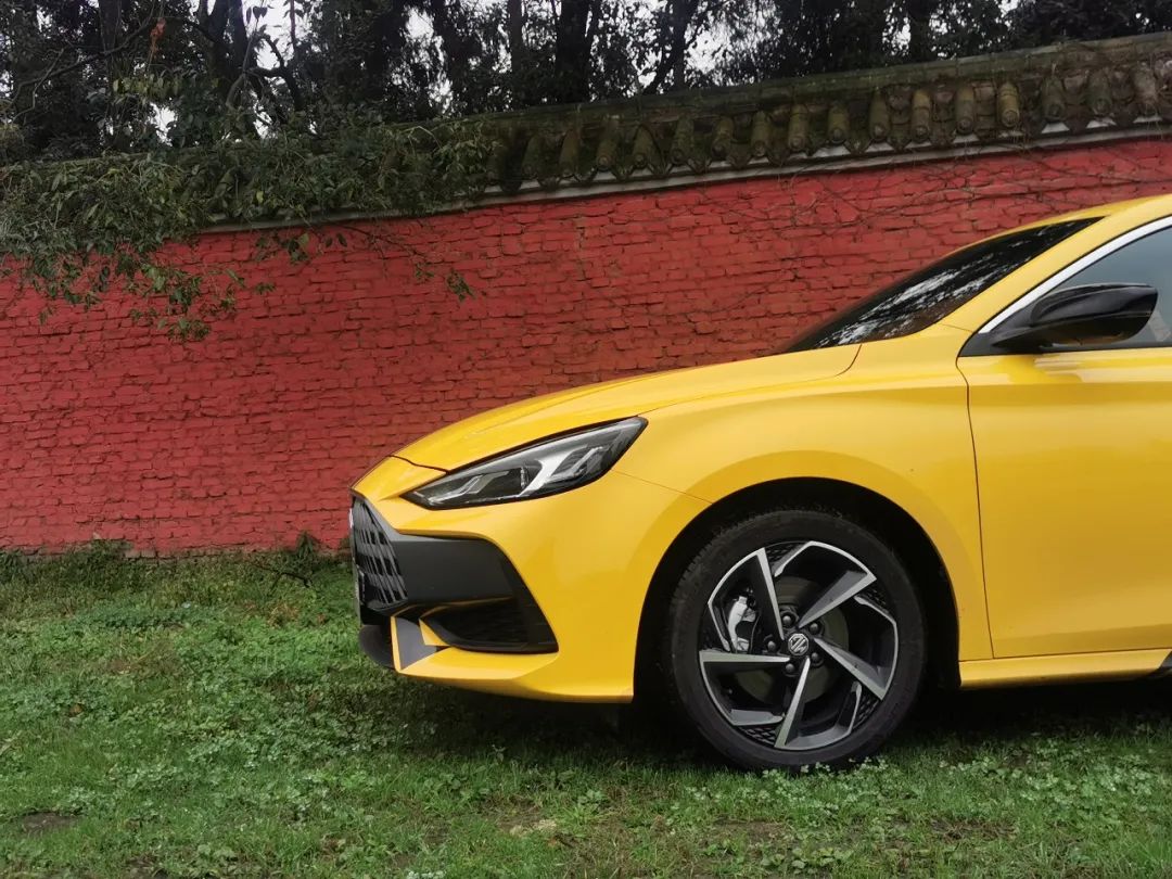 试驾名爵mg5轻奢旗舰版,名爵mg5青奢旗舰版试驾