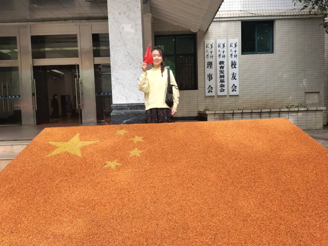 向优秀青年看齐,向优秀的人才们看齐的表现