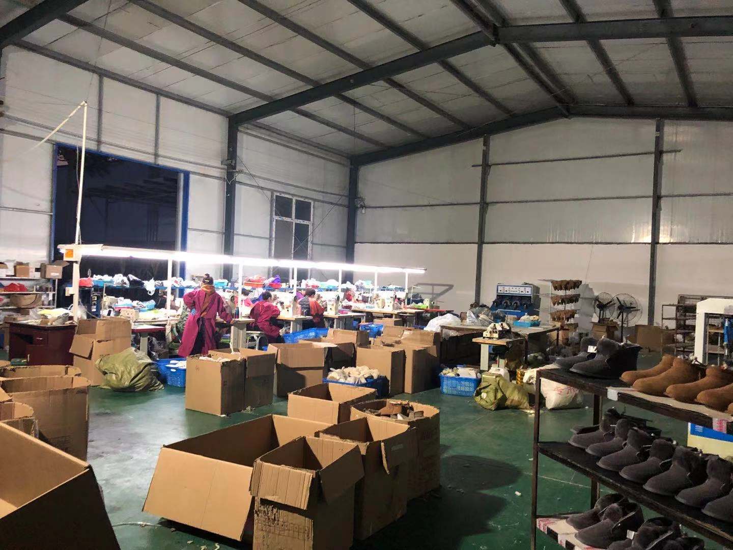 河南桑坡村雪地靴代购,被催火的河南雪地靴