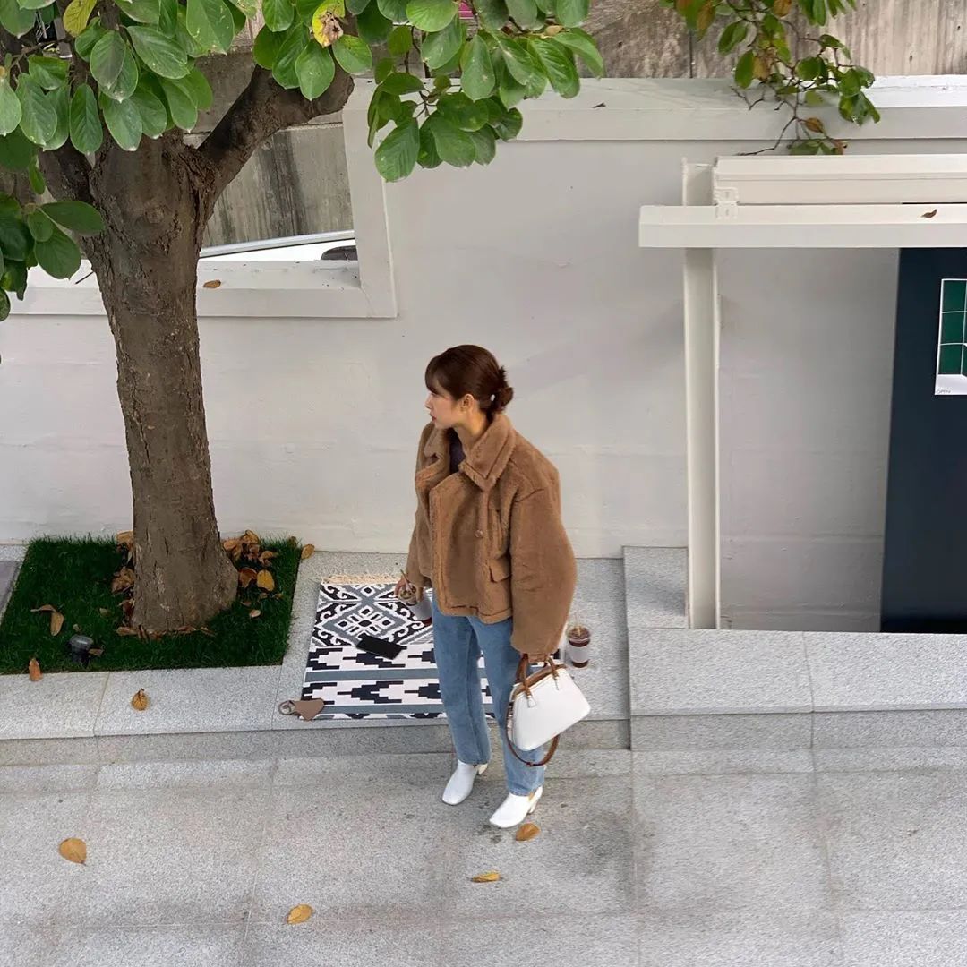 潮韩穿搭女,韩国明星秋装穿搭