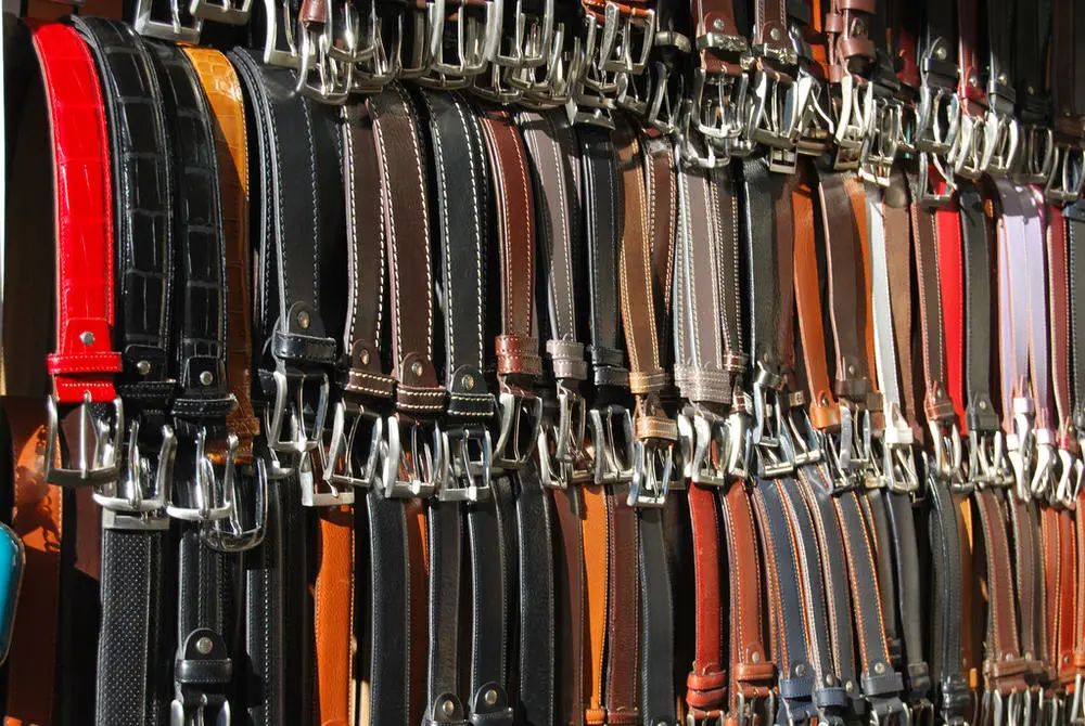 抽查箱包不合格率,7批次皮鞋抽检不合格