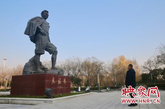 焦裕禄深入田间地头的故事,焦裕禄埋头苦干