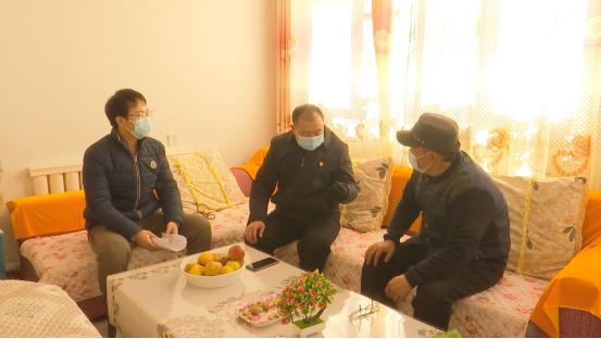 尼勒克县:达·吉干用真情服务群众用汗水收获信任