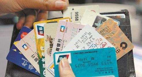 投案自首30天在里面做些什么,尽快投案自首才是唯一的出路