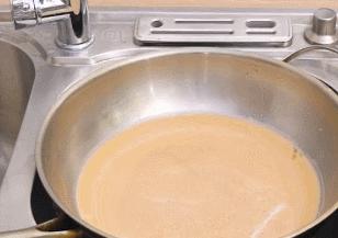 锅具脏了洗不掉怎么办,锅具发黄是什么原因