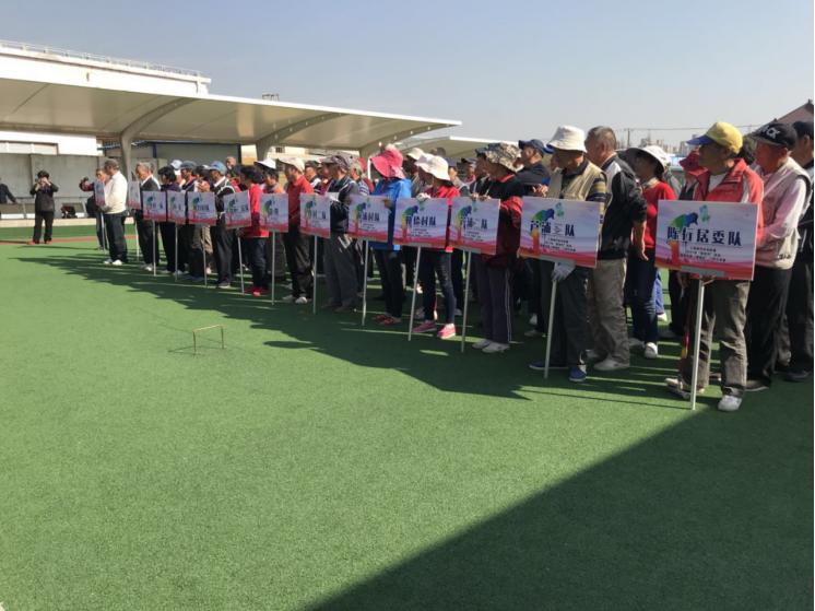 浦锦街道生活日记——“锦”彩群文丨有这么一群活跃在300平米绿茵场上的老小孩以球会友尽显夕阳风采