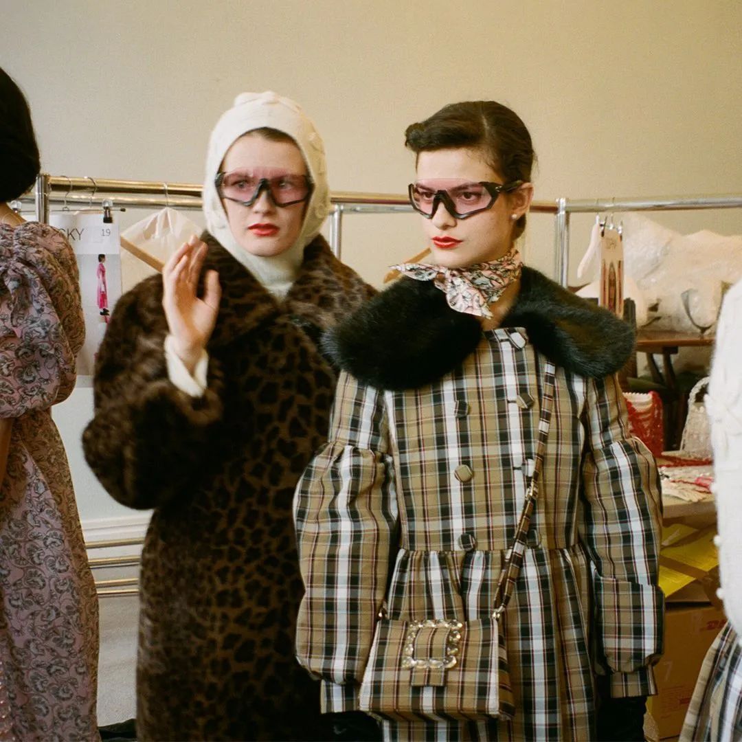 轻奢皮草大衣,高端轻奢皮草大衣