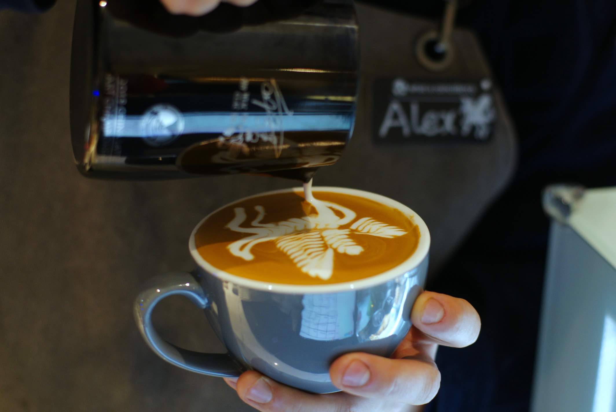 咖啡店铺怎么选择,新手咖啡开店入门