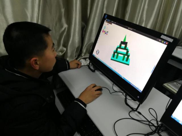 烟台港城中学：社团汇报精彩纷呈，校园生活绚丽多姿