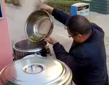 为了“暖起来”这件事儿，他们秀出了“十八般武艺”……