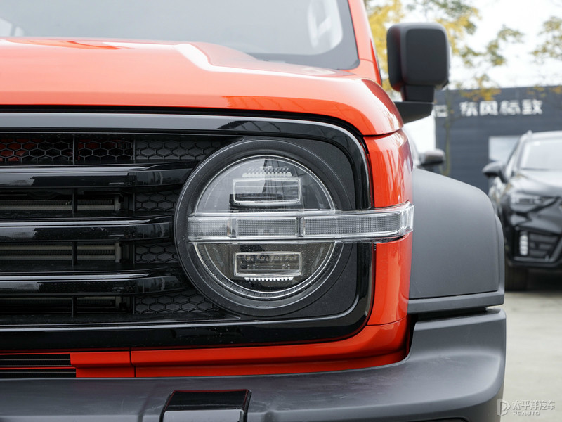 又想跑高速又想兼顾越野的车推荐,坦克300和途达哪个更值得买