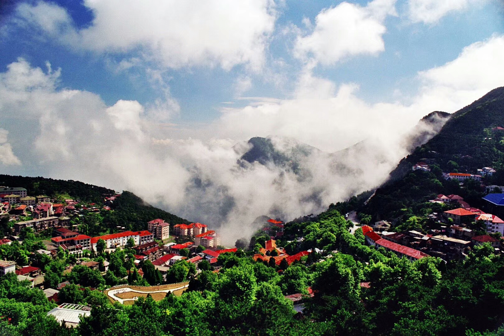 湖畔明珠展新颜——庐山市全力开启高质量跨越式发展新篇章