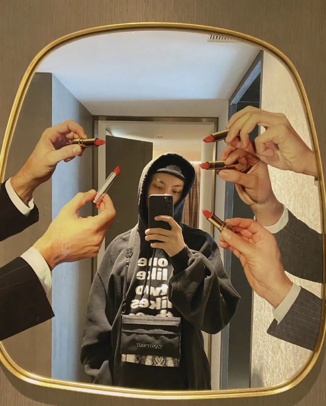 白百何坎肩卫衣,白百何ootd穿搭