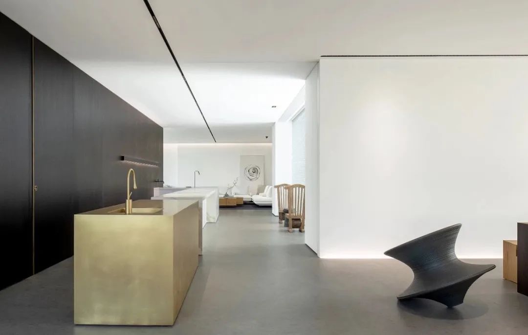 白百何坎肩卫衣,白百何ootd穿搭