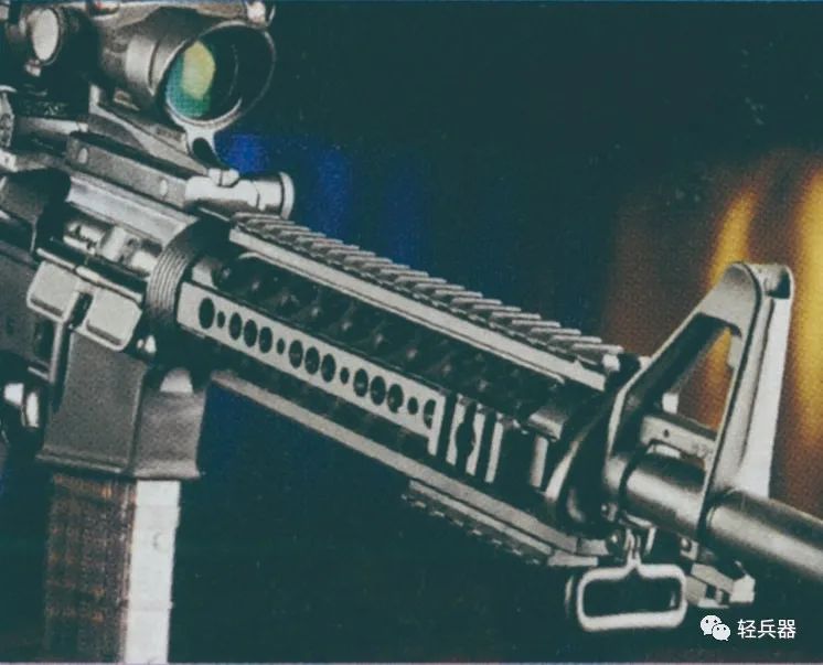 “套娃”式消焰器、加大号的拉机柄……3个版本的BCM公司MID16卡宾枪，优化使用体验