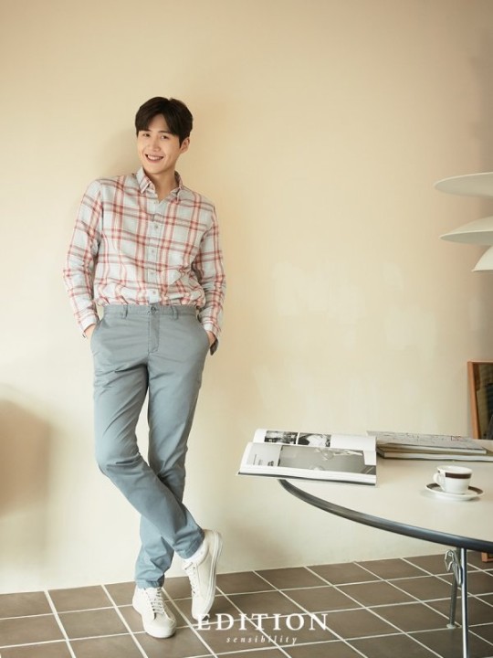 韩国男明星金宣虎穿搭,韩国男明星金宣虎红毯