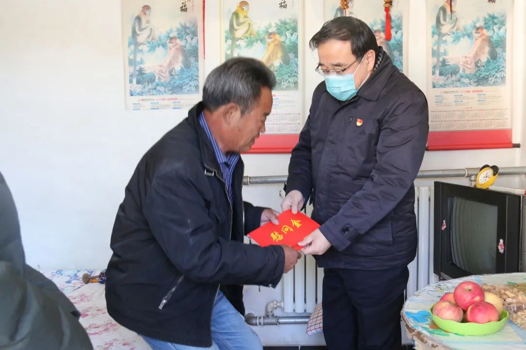 节前送温暖，真情暖人心——密云检察院*党**组书记、检察长张京文到古北口镇走访慰问农籍老兵、困难*党**员和农村低保户