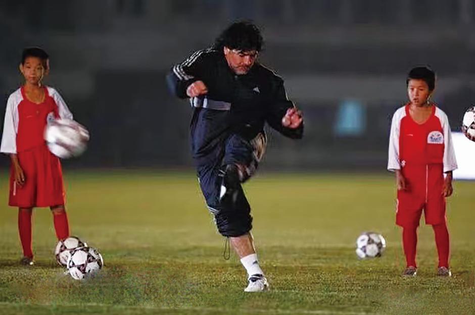 何龙海国青队长,何龙海青岛