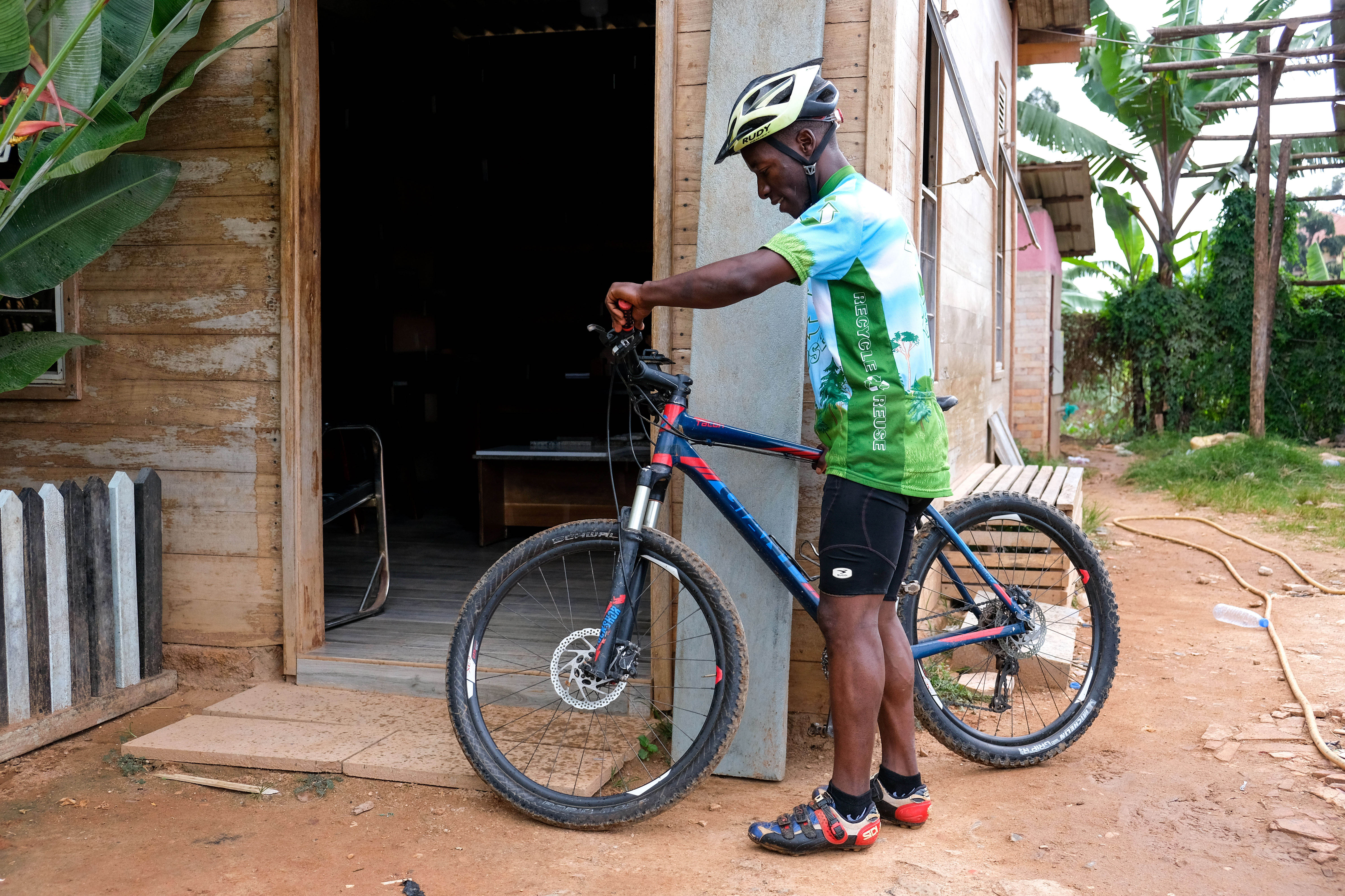 你好非洲|什么是快乐星球？