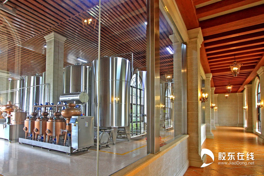 从世界金奖到全球盲品冠军可雅白兰地的百年荣光