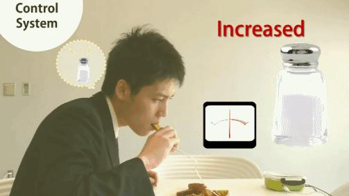 不是每个街头4D影院都会喷水