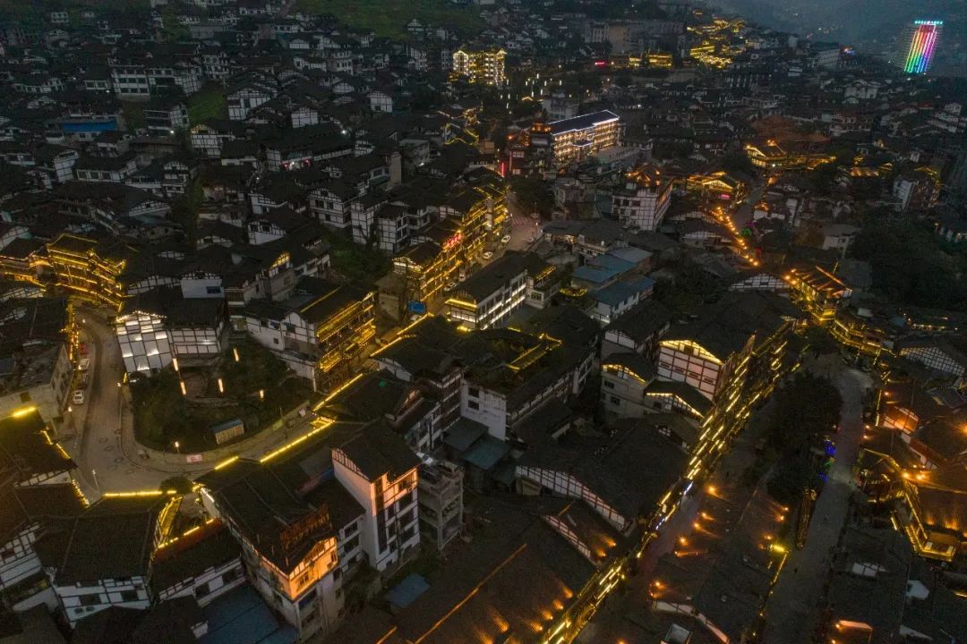 酒的个人名片图片,茅台镇酒老板名单