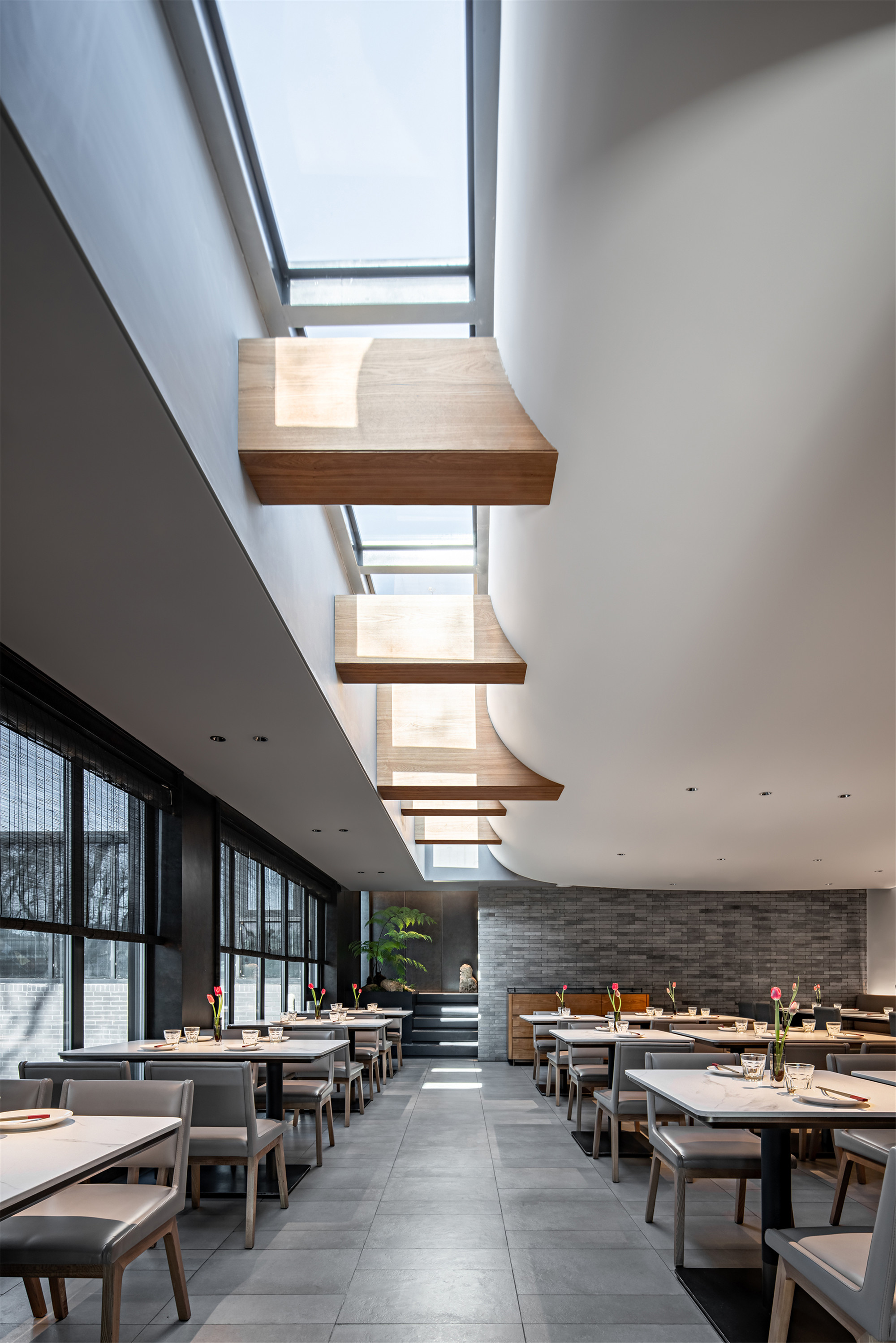 IN.X屋里门外|胡大总店改造