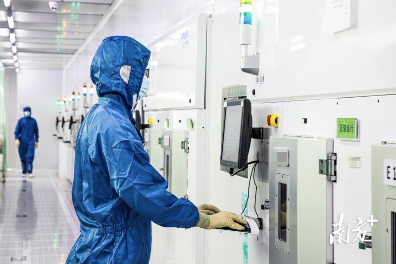 聚焦战略性新兴产业新材料指哪些,聚焦新一轮产业变革和卡脖子技术