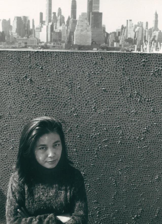 草间弥生本人,草间弥生个人简介