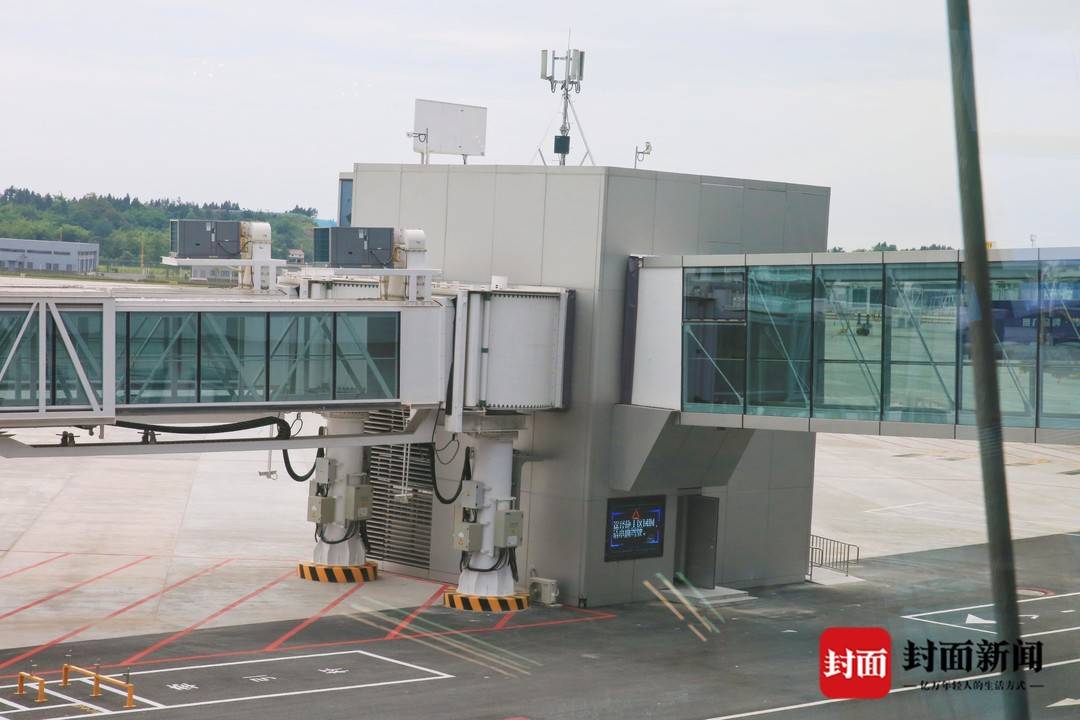 游客视角看神鸟｜大型绿色智慧“面子工程”用了特别材料的玻璃幕墙长这样