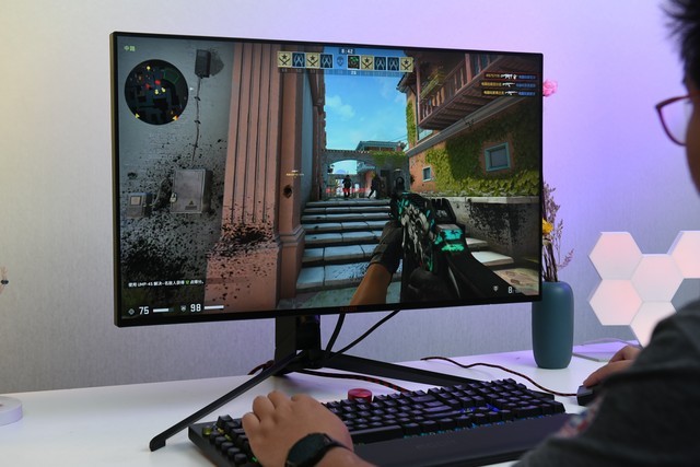 aoc爱攻ag274uxp评测,aoc爱攻ag405uxc测评