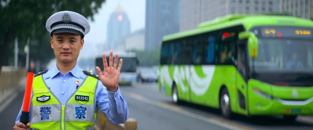 人民大会堂金色大厅,人民大会堂张桂梅